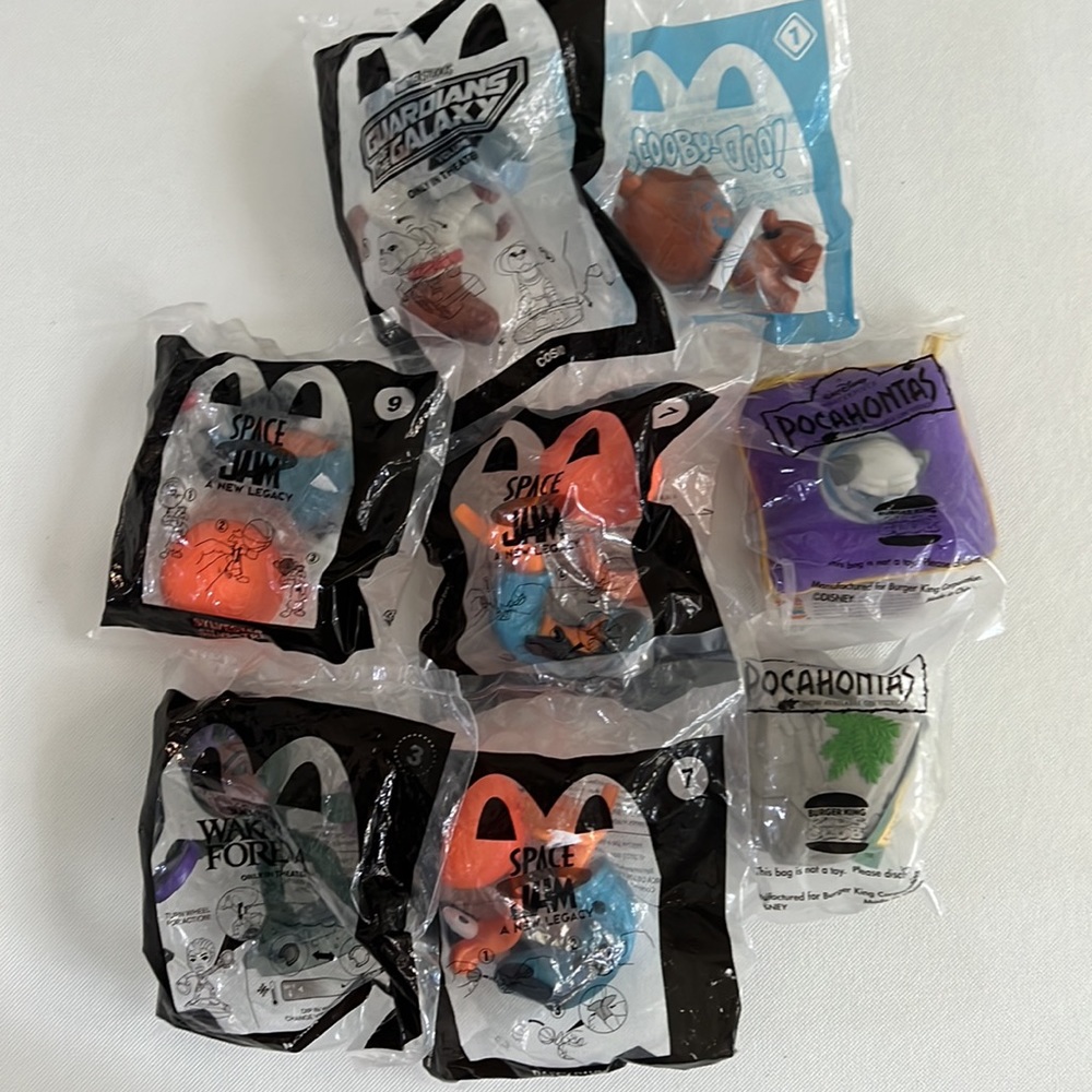 McDonald’s happy meal toys set of eight